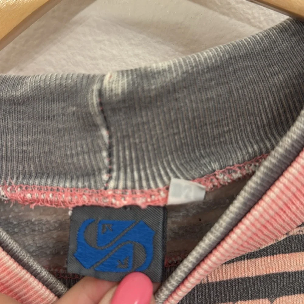 QUIKSILVER Vintage Pink Sweatshirt Gray Stripe Oversized Size Medium - Picture 4 of 6